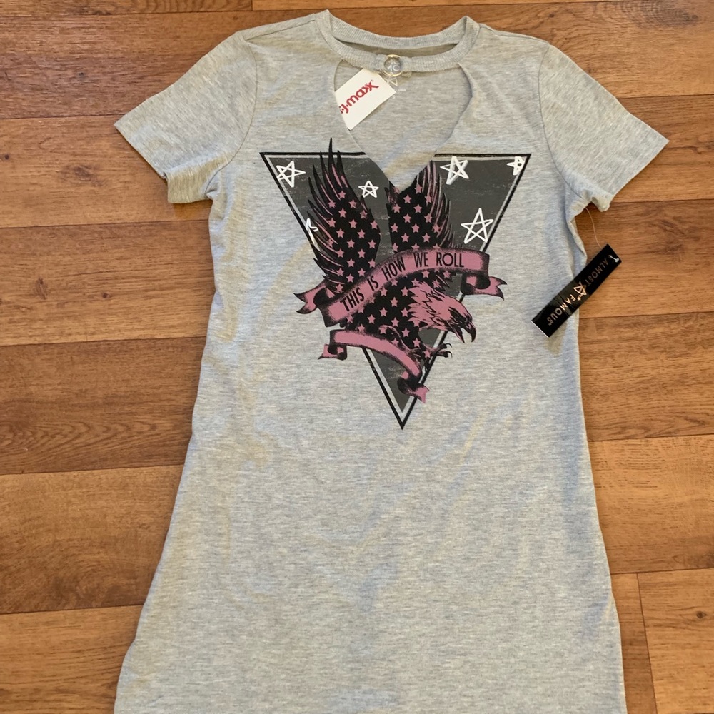 Graphic t- shirt dress(Brand New)